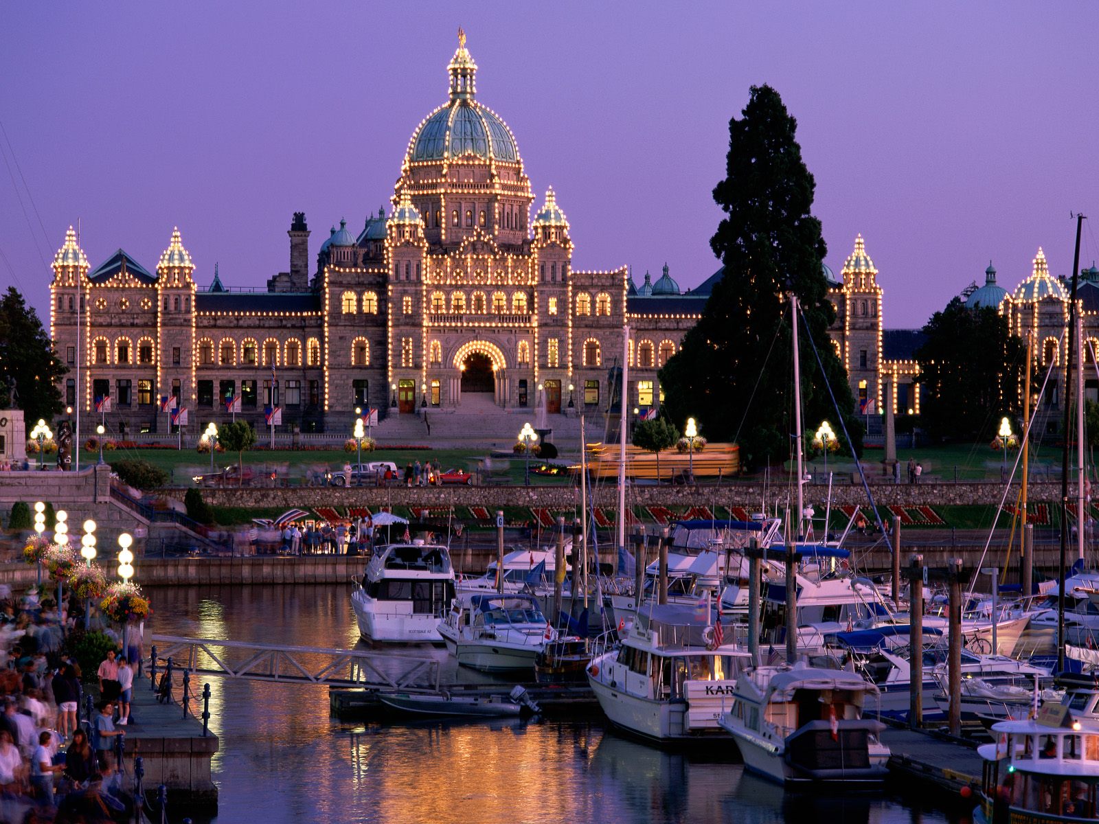 British-Columbia-Legislative-Building-Victoria-British-Columbia-pictures.jpg